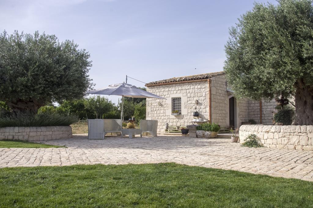 La Casazza - Country House Daire Rosolini Oda fotoğraf